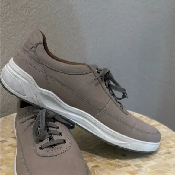 Men's Gray Casual Sneakers size 12 by Johnston &amp; Murphy
