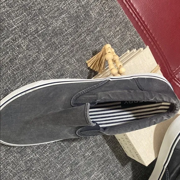 Men's Gray Slip-On Shoes