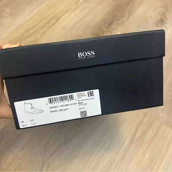 Men’s Hugo Boss Modern Zip Black Leather Boots size 10.5