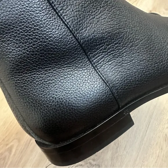 Men’s Hugo Boss Modern Zip Black Leather Boots size 10.5