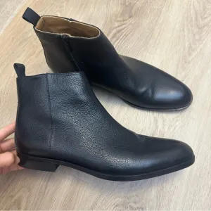 Men’s Hugo Boss Modern Zip Black Leather Boots size 10.5