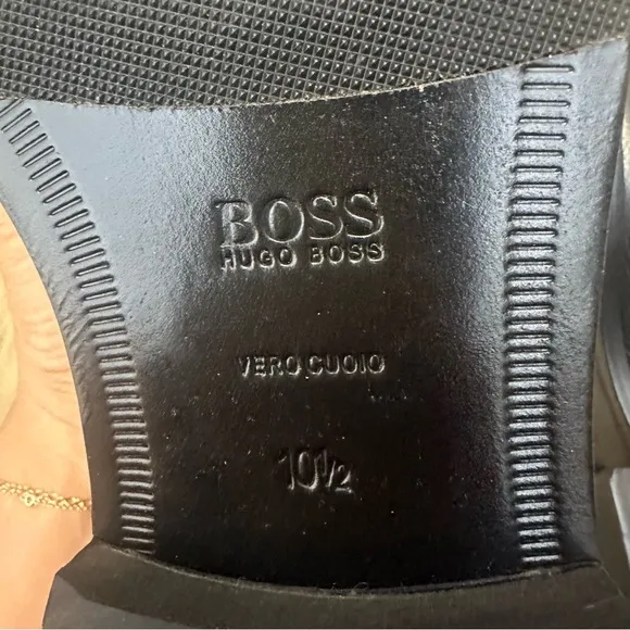 Men’s Hugo Boss Modern Zip Black Leather Boots size 10.5