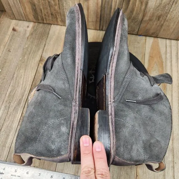 Mens John Varvatos size 8.5 Grey Leather Casual Chukka Boots