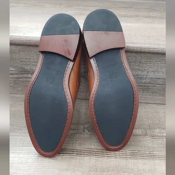 Men's leather Ashton Grey slip in dress shoes size 8 - NWNT