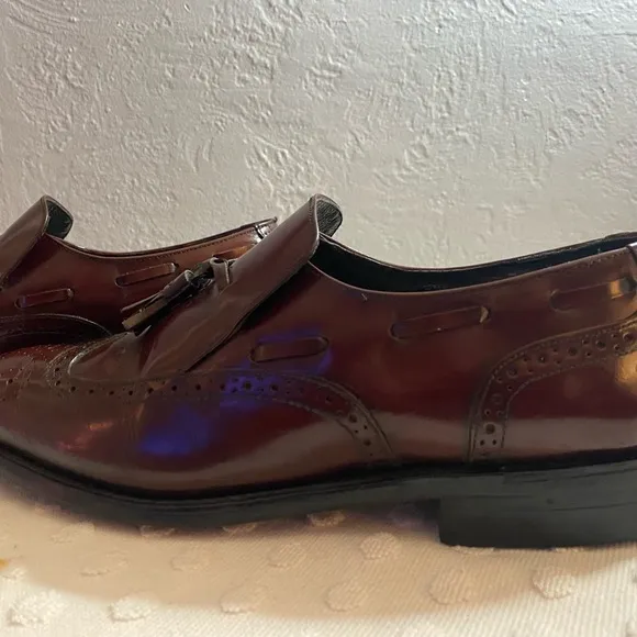 Men's Oakton American Burgundy  leather upper wingtip tassel loafers