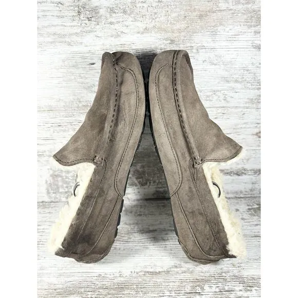 Men's UGG Ascot Brown Suede Sheepskin Lined Loafers Sz 11