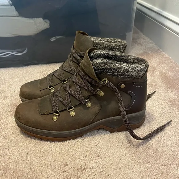 Merrell Eventyr Bluff Hiking Boots