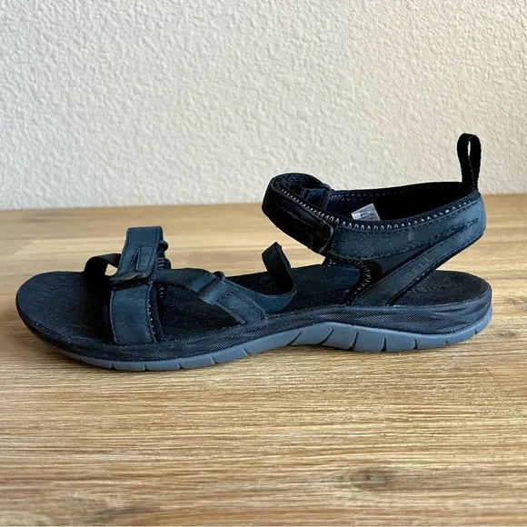 Merrell Form 2 Women Black Grip Soles Size 10 Performance Outdoor Hiking Sandals