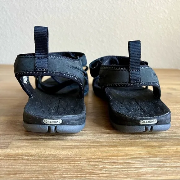 Merrell Form 2 Women Black Grip Soles Size 10 Performance Outdoor Hiking Sandals