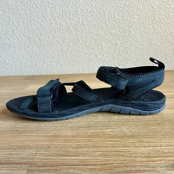 Merrell Form 2 Women Black Grip Soles Size 10 Performance Outdoor Hiking Sandals