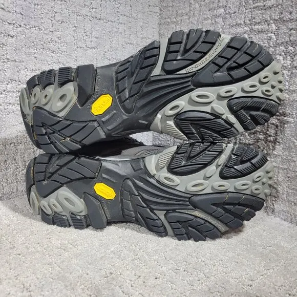 Merrell Moab 3 Men's Size 11 US Gray Suede Mid Waterproof Hiking Boots J88792