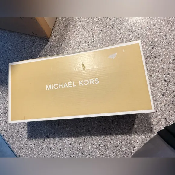 Michael Kors Lillie Ballet Flat Women's MK Logo Brown size 10M New