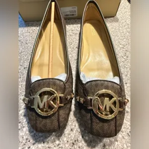 Michael Kors Lillie Ballet Flat Women's MK Logo Brown size 10M New