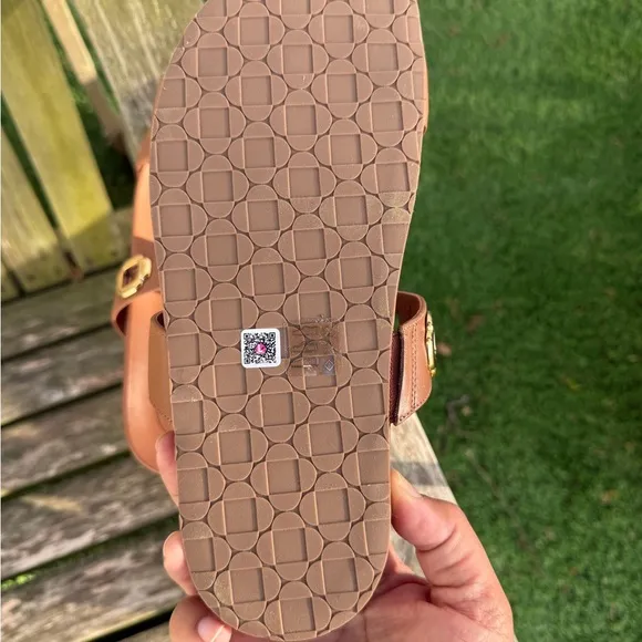 Milan Slide In Caramel Leather Larroudé Size 8 NWOB