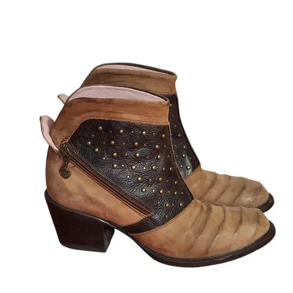 Miss Macie Piper Brown Tan Ribbed Leather Studded Dual Zip Cowgirl Boots