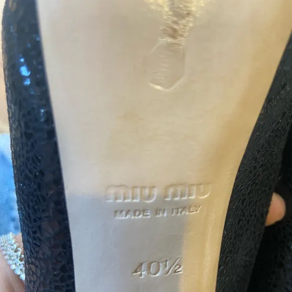 Miu Miu Black Heeled Shoes Elegant Design Size 40.5No box no bag