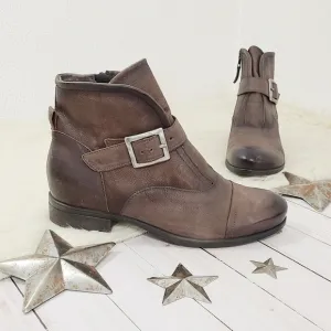 Miz Mooz Siggy ankle boots Espresso Brown leather with buckle size 41 wide