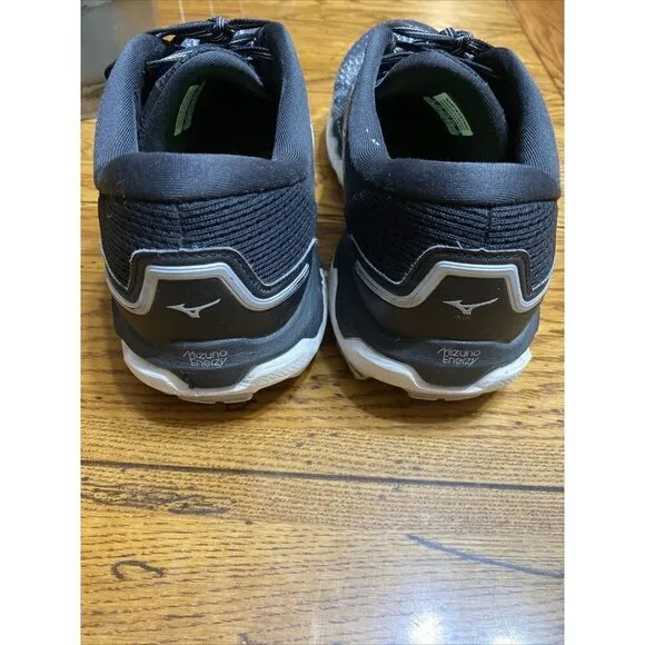 MIZUNO Men's Wave Horizon 5 in Black Size 13
