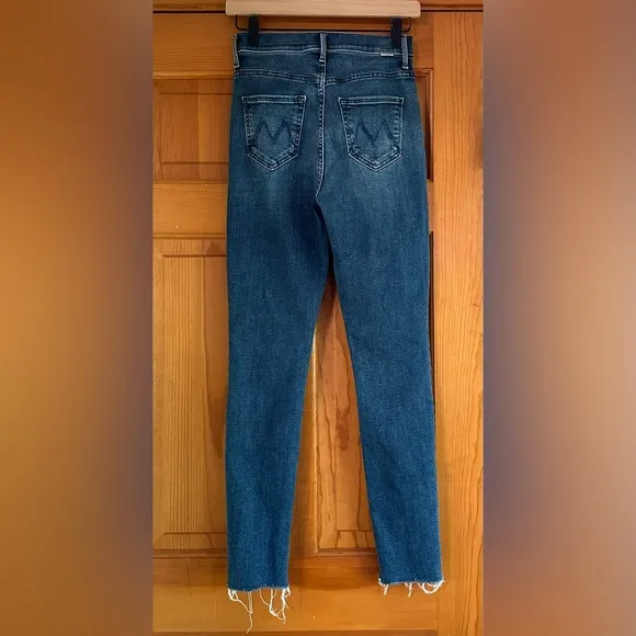 MOTHER Jeans THE STASH SWOONER ANKLE FRAY in Chick Flick