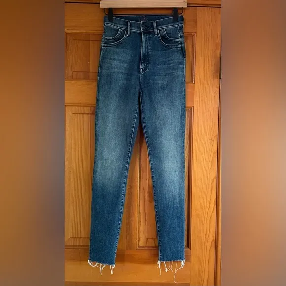 MOTHER Jeans THE STASH SWOONER ANKLE FRAY in Chick Flick