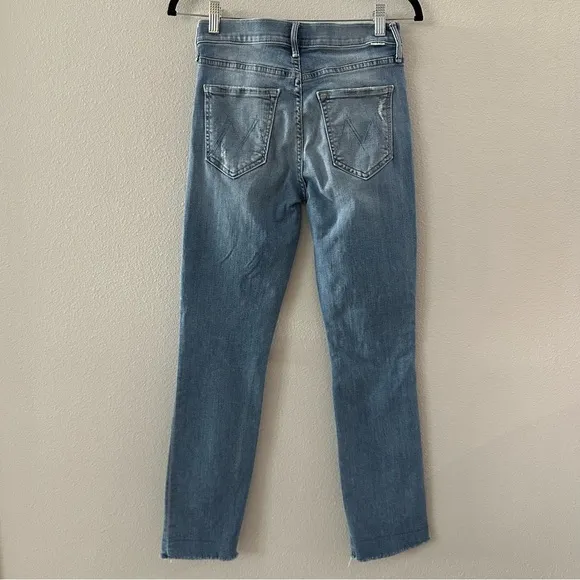 mother the mid rise dazzler ankle fray jeans in weekend kittens