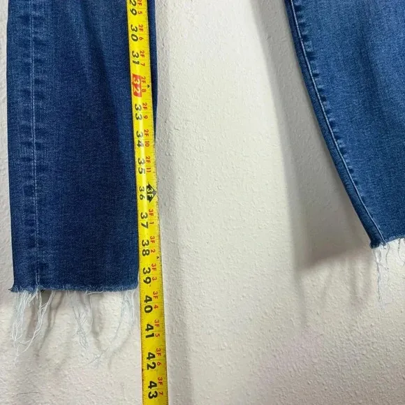 Mother The Stash Swooner Ankle Fray Chick Flick  Blue Jeans Stretch Size 27