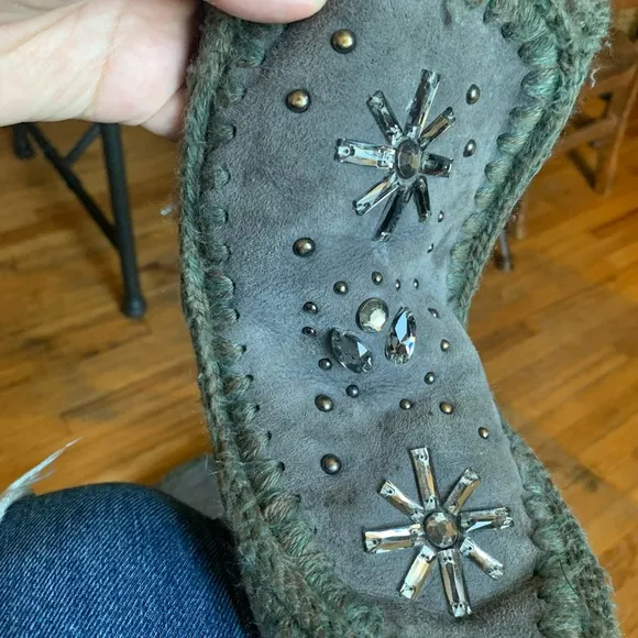 Mou studded suede moccasin boots size 36 vguc