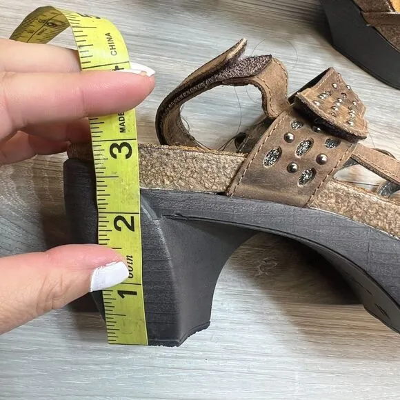 Naot Relate Womens Size 10 - 10.5 41 Brown Casual Ankle Strap Block Heel Sandals