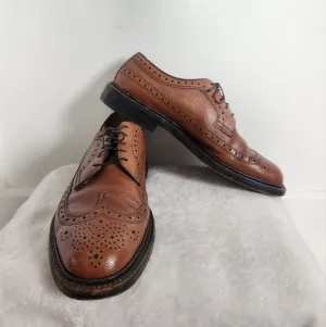 Nettleton Brown Wingtip Dress Shoes Oxfords Lace Up Mens Sz 8.5D Almond Toe EUC