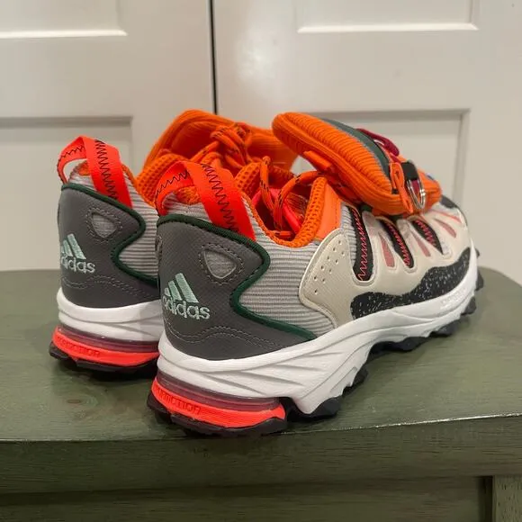 NEW ADIDAS SUPERTURF ADVENTURE LOW TOP SNEAKERS SZ 6.5 - 9054