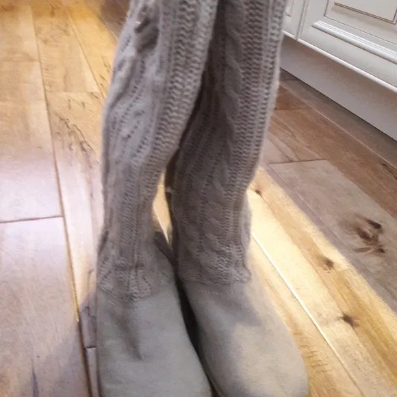 NEW ATITUDE Audrina SUEDE wedge boots WOMEN'S SZ 7
