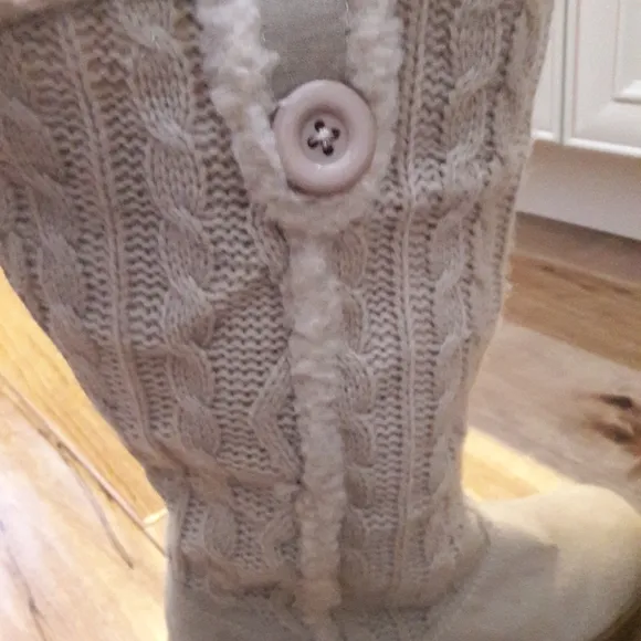 NEW ATITUDE Audrina SUEDE wedge boots WOMEN'S SZ 7