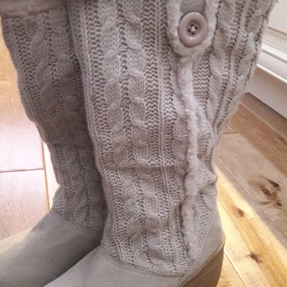 NEW ATITUDE Audrina SUEDE wedge boots WOMEN'S SZ 7
