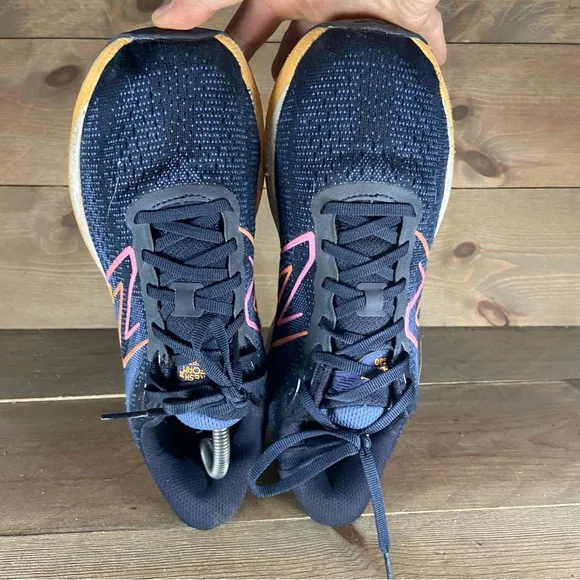 new balance 880 V12 mens size 9 shoes blue athletic running sneakers