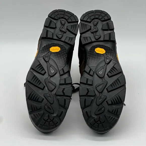 New Balance Rainer Hiking Boots. Size 11.5
