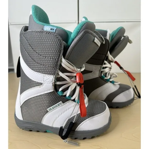 NEW Burton Coco Imprint 1 TrueFit Snowboard Boots Size 5 Women's White Grey