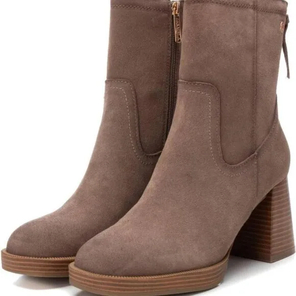 NEW CARMELA Suede High Heel Zipper Booties Taupe FOR WOMEN 121mn