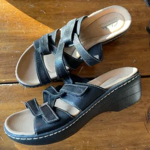 New Clarks Merliah Karli Black Leather Slip On Strappy Sandals Shoes Sz 7.5