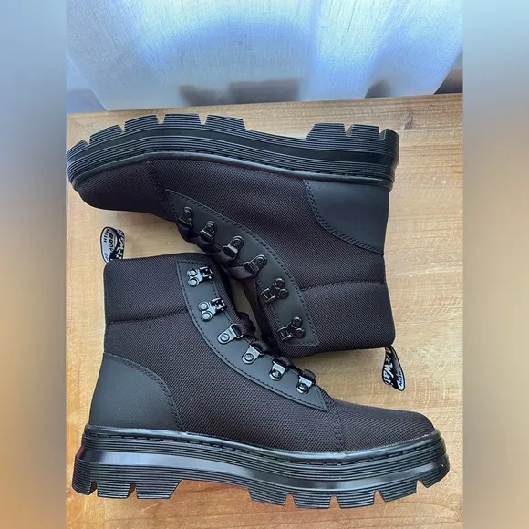 New Dr Martens COMBS WOMEN'S POLY CASUAL BOOTS Size 9