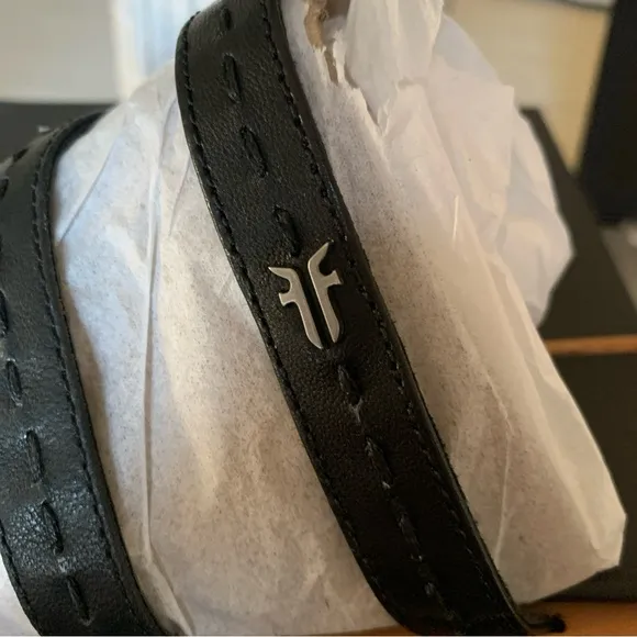 New Frye &amp; Co Black Leather Slide Sandals