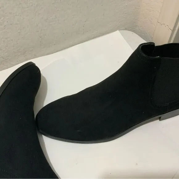 New H&amp;M Suede Chelsea Boots Black Mens Shoes size 10.5 US 44 EUR dress shoes