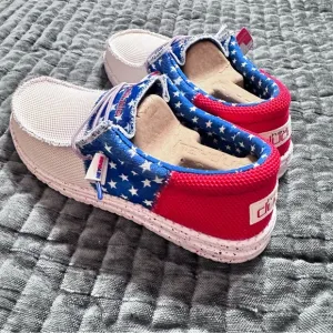 NEW Hey Dude Wally Sox Tri American Pride Patriotic Shoes Sneakers Men's Sz 7‎