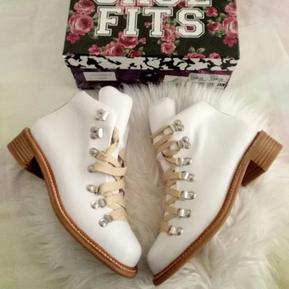 New In Box Jeffrey Campbell Nazko White Ankle Lace Up Boots Women Size US 8.5M
