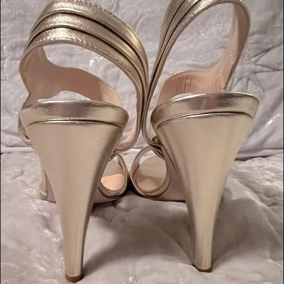 NEW KATE SPADE HELEN METALLIC GOLD STRAPPY HEEL