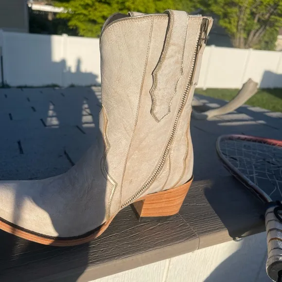 NEW Lane VICKSON Womens Cowboy Booties 10 Western Cowgirl White Leather Boots
