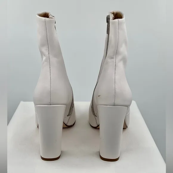 🌹New Listing🌹 NWT Steve Madden Women’s Dress Editor Dress Bootie Shoes