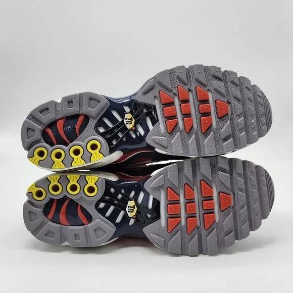 NEW Nike Air Max Plus Gray Red Shoes Sneakers