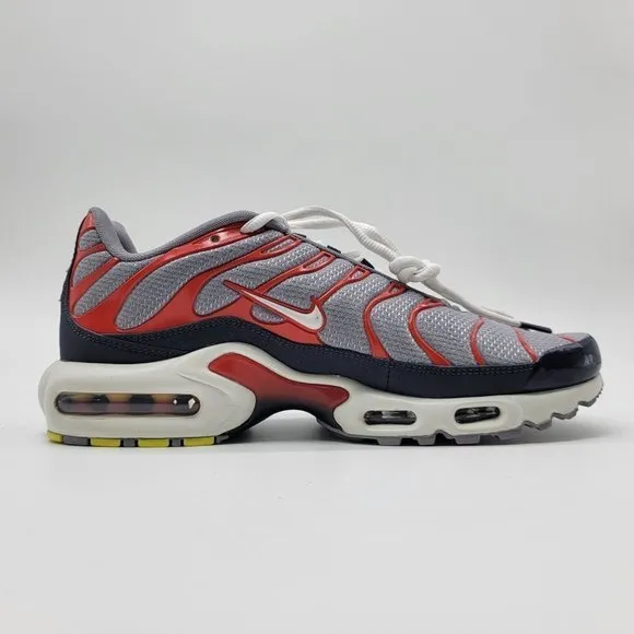 NEW Nike Air Max Plus Gray Red Shoes Sneakers