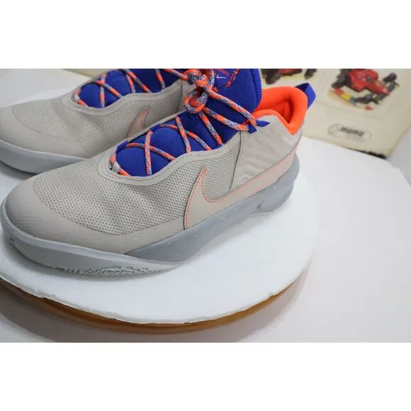 new Nike Team Hustle D 10 Desert Sand Boys Size 7Y CZ4179-001