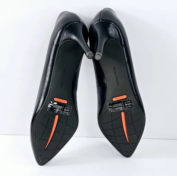 New! Rockport Total Motion Plain Pump Pointed Toe Heel in Smooth Black Leather